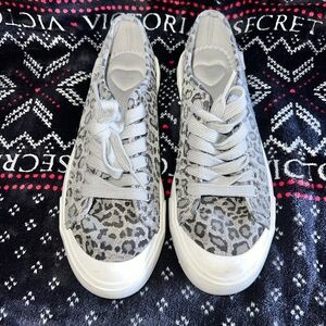 Rocket Dog size 8.5, cheetah/leopard no box